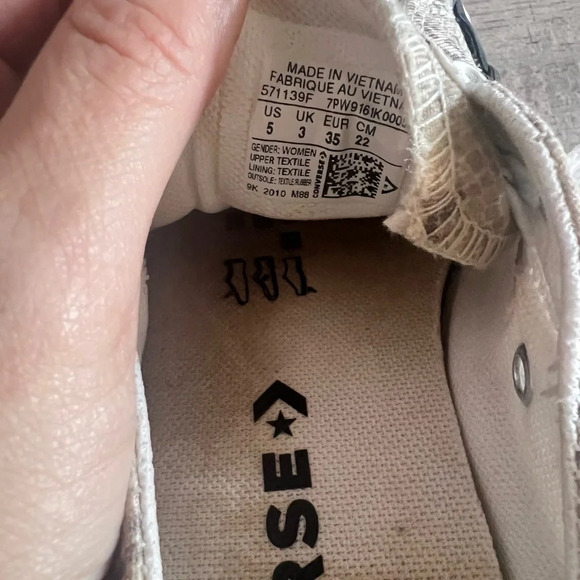 Converse Shoreline Slip On Sneakers Snake Pattern Size 5 - Picture 2 of 5